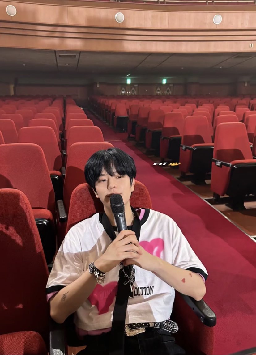 alterhwang_'s tweet photo. Restarting (Day 8)
hi I'm alter! looking for interactive stay moots  
☾ she/her | filo | '06 
☾ looking for seungjin/stay moots 
☾ multi stan
☾ not new to #kpoptwt &amp; #stantwt 
kindly ♡ / ↻ to spread !! https://t.co/uG5scUaFyP