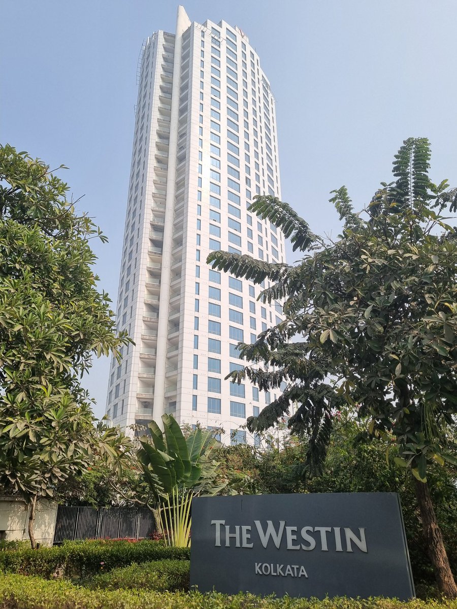 ManasSi89176507's tweet image. Exciting sneak peek at the Iqoo Neo 9 Pro in Kolkata! 📱🔍 Got a firsthand look at its features and performance. Stay tuned for the full review! #IqooNeo9Pro #TechPreview #KolkataEvent