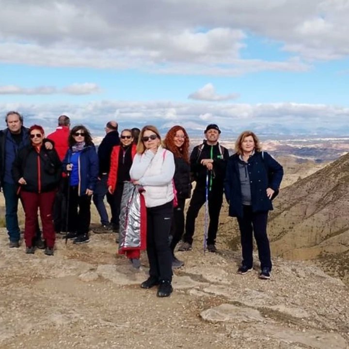 greenwalkES's tweet photo. Comenzamos el año con un grupo fabuloso desde Valladolid. 😀
Amantes de la #geologia 😍⚒ disfrutamos y exploraron diferentes LIGs del #geoparque. Lo pasamos en grande ‼️
Gracias por elegirnos!!!!
We start the year with a fantastic friends from Valladolid. Geology lovers 🙂 https://t.co/Gn5Hqfap1G