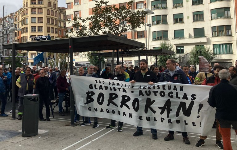 ELAIbaizNerbioi's tweet photo. 👍El Juzgado Mercantil de Gasteiz solicita que se presente la documentación del contrato de compraventa de #Autoglas/#Glavista
🛑ELA tiene muy claro que la situación de quiebra actual de Glavista ha sido planificada desde hace muchos años @Autoglas_ELA
📲https://t.co/IqF4V0v21N https://t.co/6H3HhYtYUC
