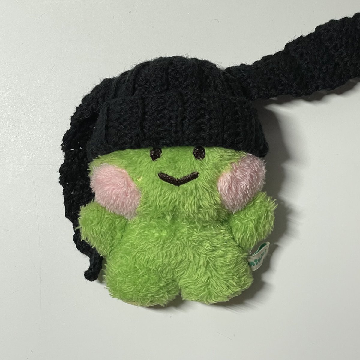 ᕷ˖° ෆ⃛ 형원이 생일을 축하하기 위한 #rt이벤트 

형원이 생일을 축하하며 팬콘첫날 형원이가 썬던 비니(사진 속 레니니가 착용하고 있는 비니)를 새로 만들어서 보내드릴게요 ෆ⃛

ᕷ 참여방법 : 이 게시물 #rt 
ᕷ 당발 : 240119 늦은 형원시

배송비 부담 가능하신 분들만 참여해주세요 !