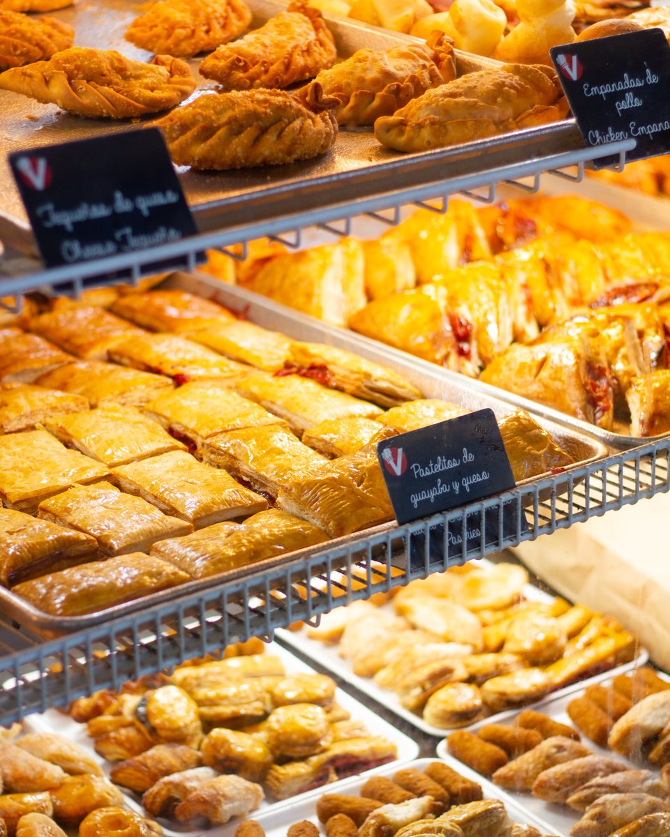 VickyBakery's tweet photo. Sweetness unites us all, just like the dream of Dr. Martin Luther King Jr. π°β¨ Celebrating unity and love on this special day. Happy Martin Luther King Day from Vicky Bakery! β€οΈ #MLKDay #SweetUnity https://t.co/03GewcMKky
