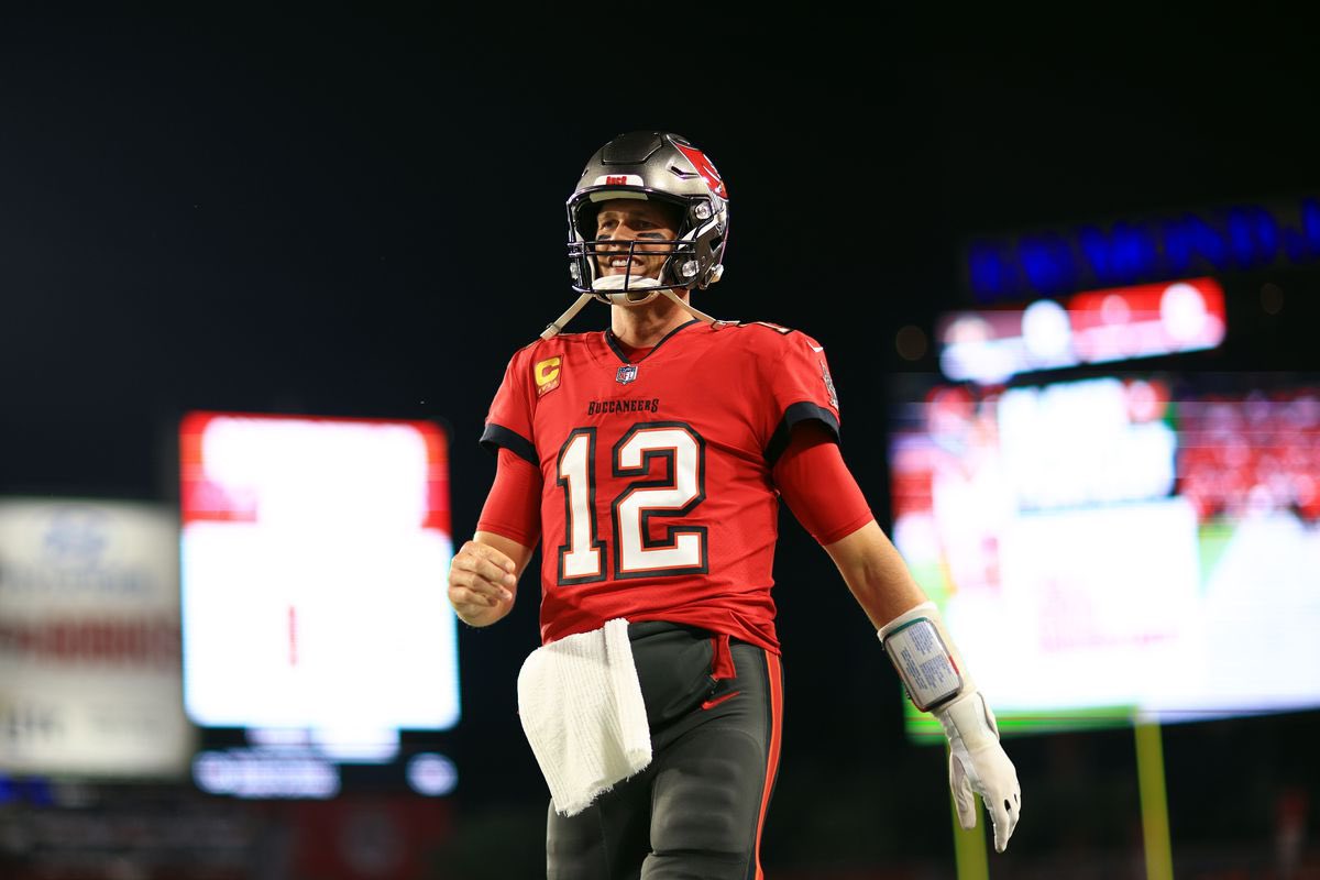 TomBradyEgo's tweet photo. Tom Brady had 5 playoff wins in 3 seasons with the Buccaneers 

The Cowboys had 4 playoff wins during Tom Brady’s entire NFL career https://t.co/yoO28kPZbE
