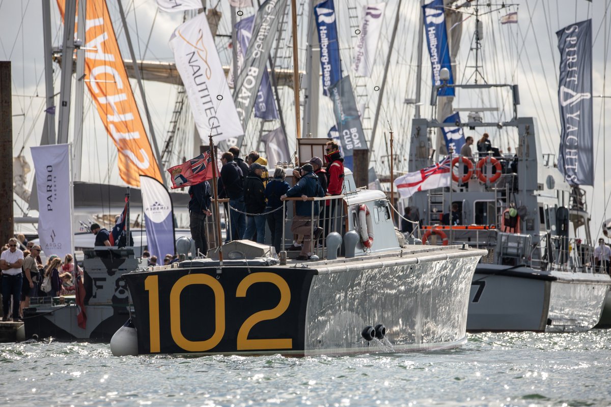SotonBoatShow's tweet photo. Struggling with #BlueMonday? Here are some of our favourite pics of the spectacular purpose-built marina to bring you some sunshine! We can’t wait to see all our wonderful visitors and exhbitiors again this summer. 

Get your tickets today - https://t.co/Mwpo3RDXcN https://t.co/PZKmyXMOj3