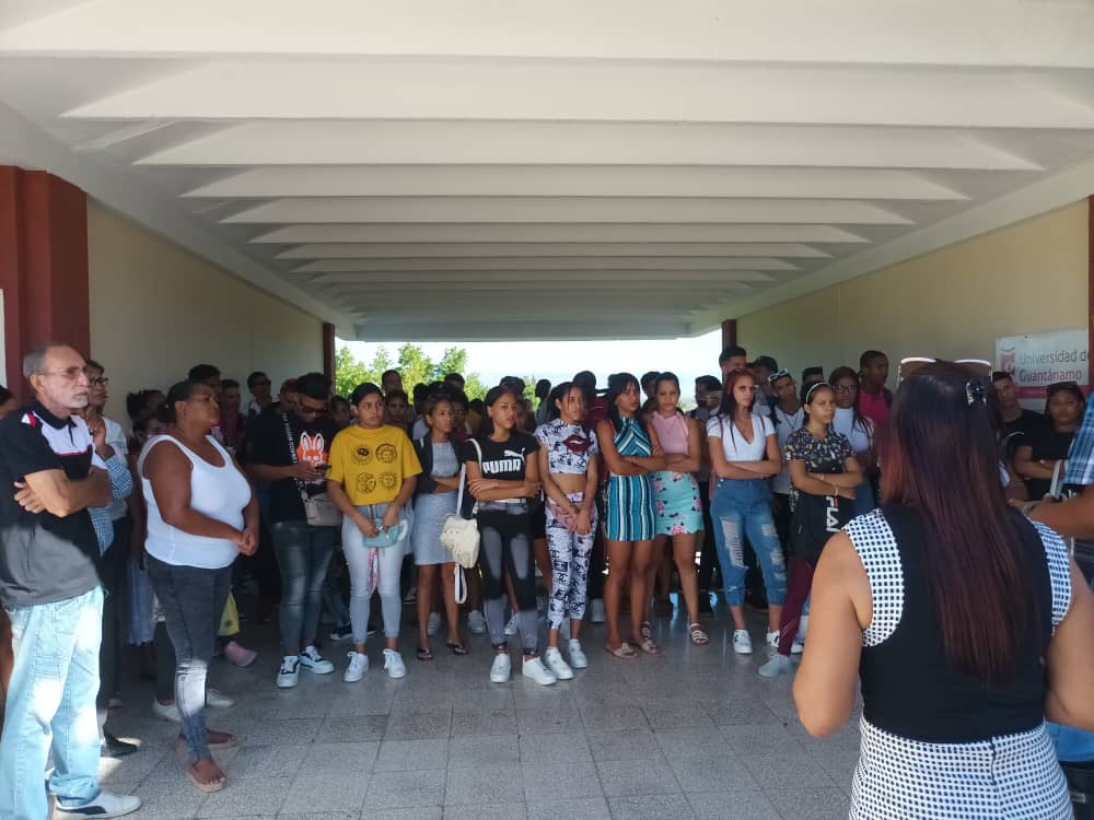 UG_Cuba's tweet photo. 👏👏Les deseamos éxitos a estudiantes, profesores y el resto de los trabajadores en este nuevo curso escolar 2024.
#ValidemosElProgreso #UniversidadCubana 
@CubaMES @ArandaCreagh @NaranjoVladimir
@WalterBG_MES https://t.co/7dpCDi8Duz