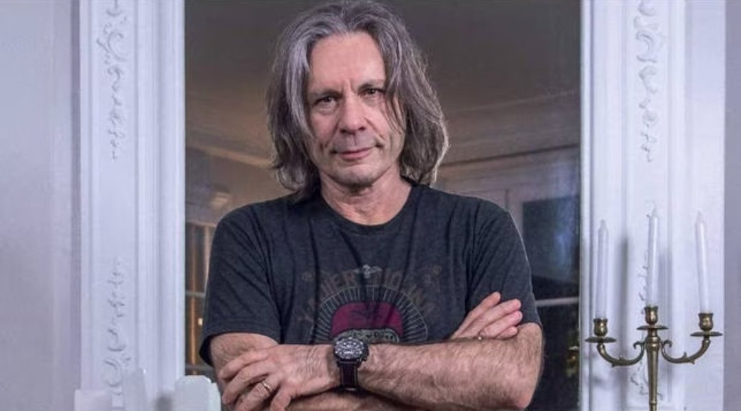HeavyMetal_999's tweet photo. Of course we're better than METALLICA!!
                   - Bruce Dickinson
Do you agree with this statement from the Iron Maiden vocalist?🤔 https://t.co/QY15a31cdu