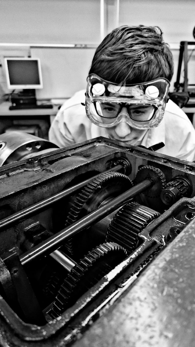 Staff entries for House Photography are really demonstrating the independence of the LGS Learner theme...