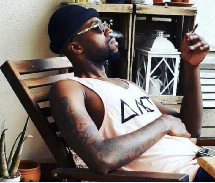 Big love &amp; thanks to <a href="/freshnet/">Fresh On The Net</a> &amp; <a href="/steveharris/">Steve Harris</a> for publishing my review of the album #AirplaneMode by super talented <a href="/RuinzAson/">RNZ ASN💫</a>. 
freshonthenet.co.uk/2024/01/album-…