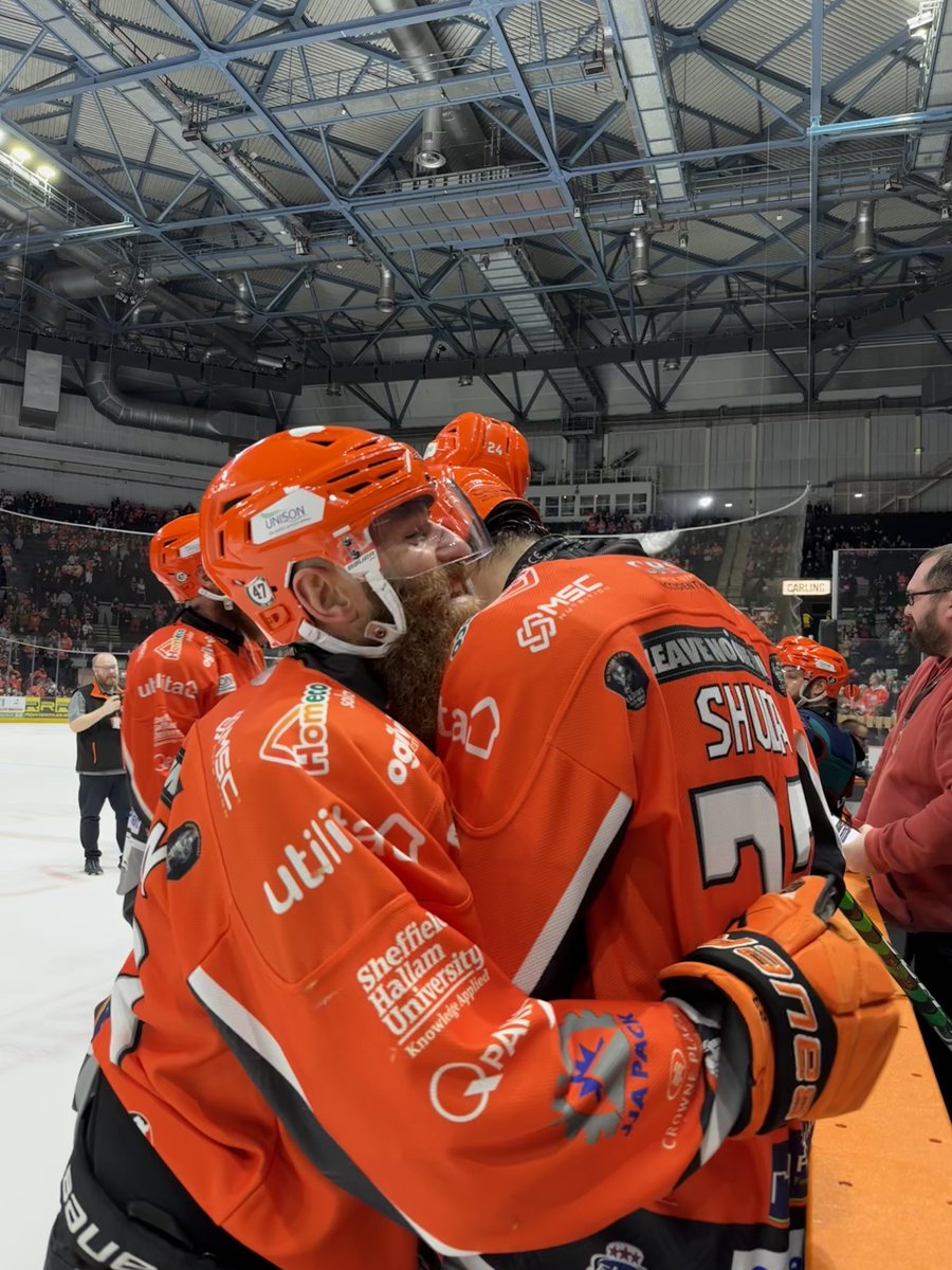 steelershockey's tweet photo. A wholesome moment for your Monday evening 🫶

#SteelersHockey https://t.co/e7RmmUBNrB