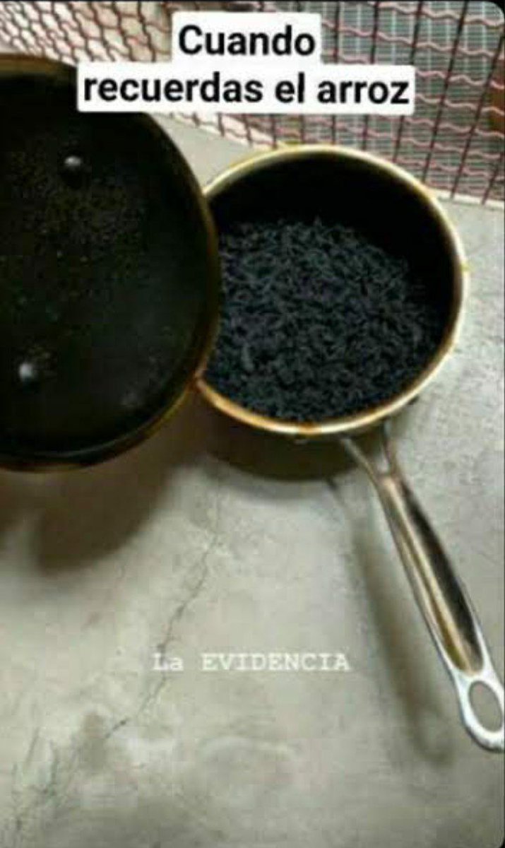 _nelafans's tweet photo. @NelaGonzalez Cuando se puso a hacer arroz, se le olvidó apagarlo, salió y cuando llegó estaba rostizado JAJAJJAJAJA https://t.co/HT4Lvsw6BV