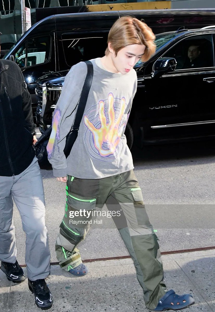 ไม่รู้จะอึ้งผิวหรืออึ้งผมก่อนดี