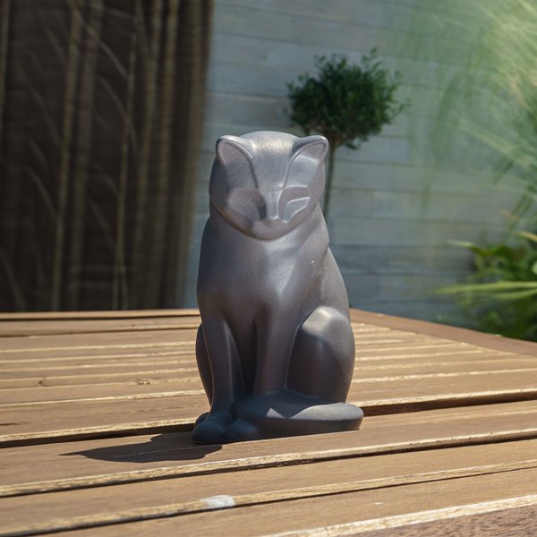 Subtle and elegant ceramic urns 🤝 Pulvis Art Urns  

Contact us: shorturl.at/hjkwK

#petributes #dog #cat #pet #petgrief #petbereavement