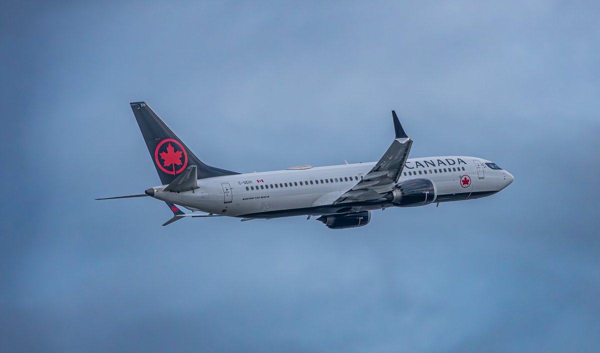 AirborneYVR's tweet photo. 🇨🇦 @AirCanada 
✈️ @Boeing 737-8 Max
📄 C-GEHI
📍 @Yvrairport
.
.
#YVR #avgeek #aviation #aviationlovers #aviationphotography #aviationdaily #planespotter #planespotting #photography #boeing #airbus #aircanada https://t.co/MY67oYQNxM