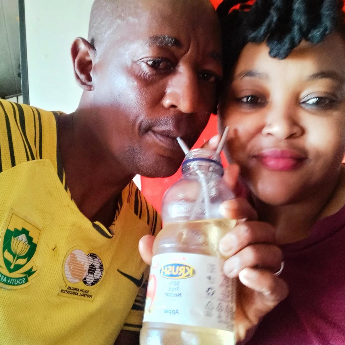 Leana05146438's tweet photo. @CloverKrush My best creation God has given me my loving working hard husband @MqoqiMteza #Krush #KrushItRealGood π https://t.co/uc8BkJjacG