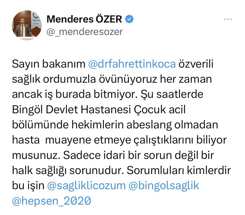 Hep-Sen Merkez Yönetim Kurulu Üyemiz Sn. Menderes Özer, Bingöl Devlet Hastanesi Acil Servis’inde görevli hekim arkadaşlarımızın hasta muayeneleri esnasında  yaşadığı mağduriyeti gündeme getiriyor. Bir gün sonra çalıştığı hastanesinde görev yeri değiştiriliyor.
 
Bingöl Devlet