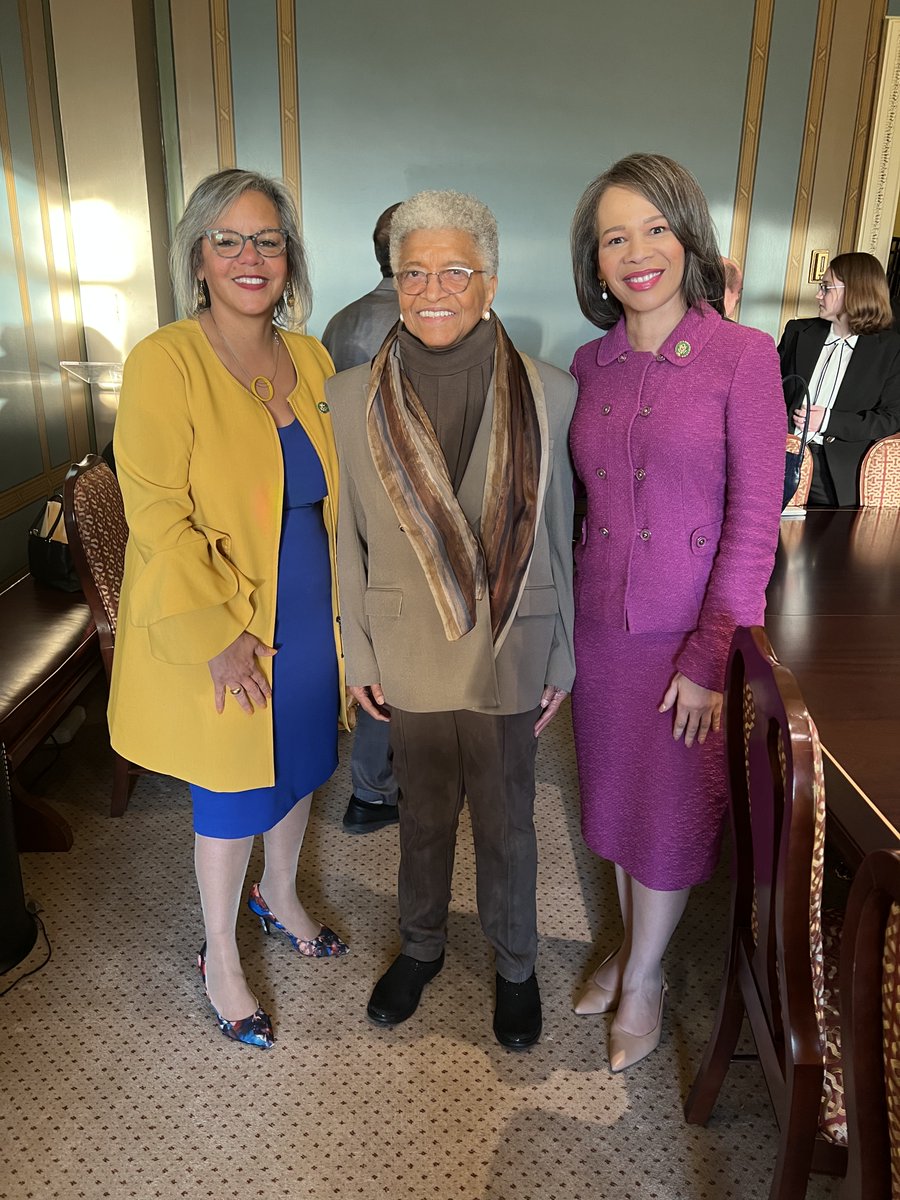 Robin Kelly, Ph.D. tweet media