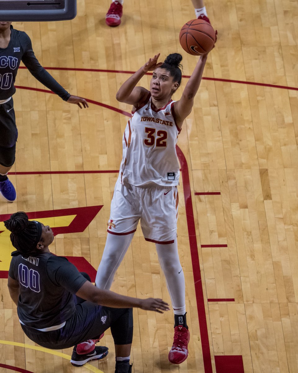 CycloneWBB's tweet photo. Happy birthday @MereBurkhall! 🥳

🌪️🏀🌪️ https://t.co/sY4DKSXBI5