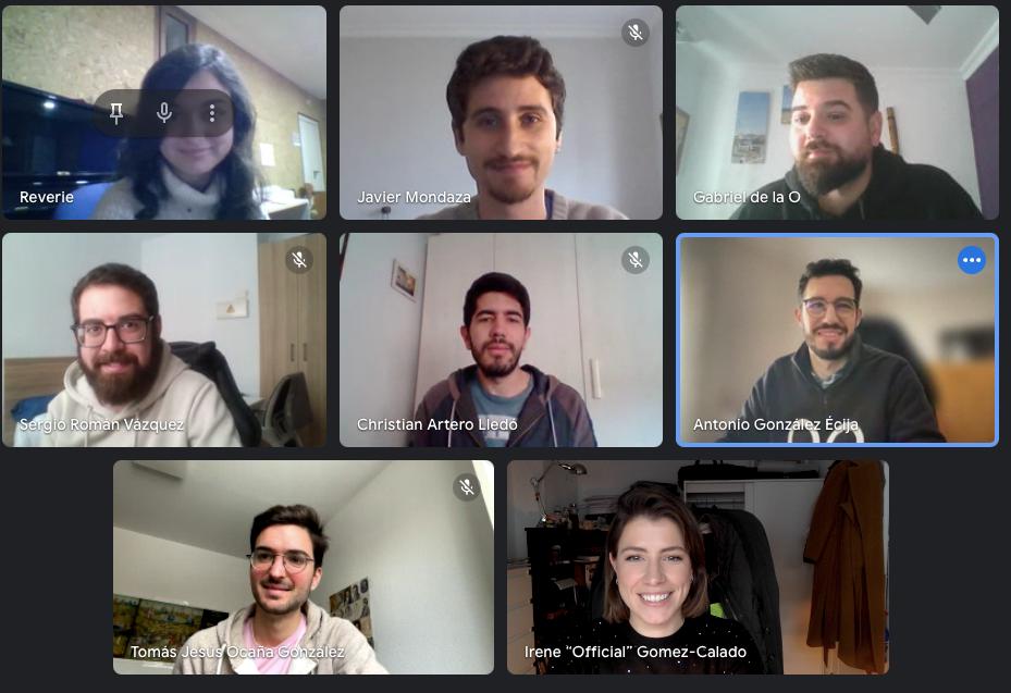 Hoy 7 de los compositores han tenido un encuentro online con <a href="/gcaladoirene/">Irene Gómez-Calado</a> para ir perfilando los detalles de sus marchas de cara al estreno por parte de la <a href="/OlivaSalteras/">La Oliva de Salteras</a>.

En esta edición también hemos querido incluir esta actividad para que la experiencia sea más completa.