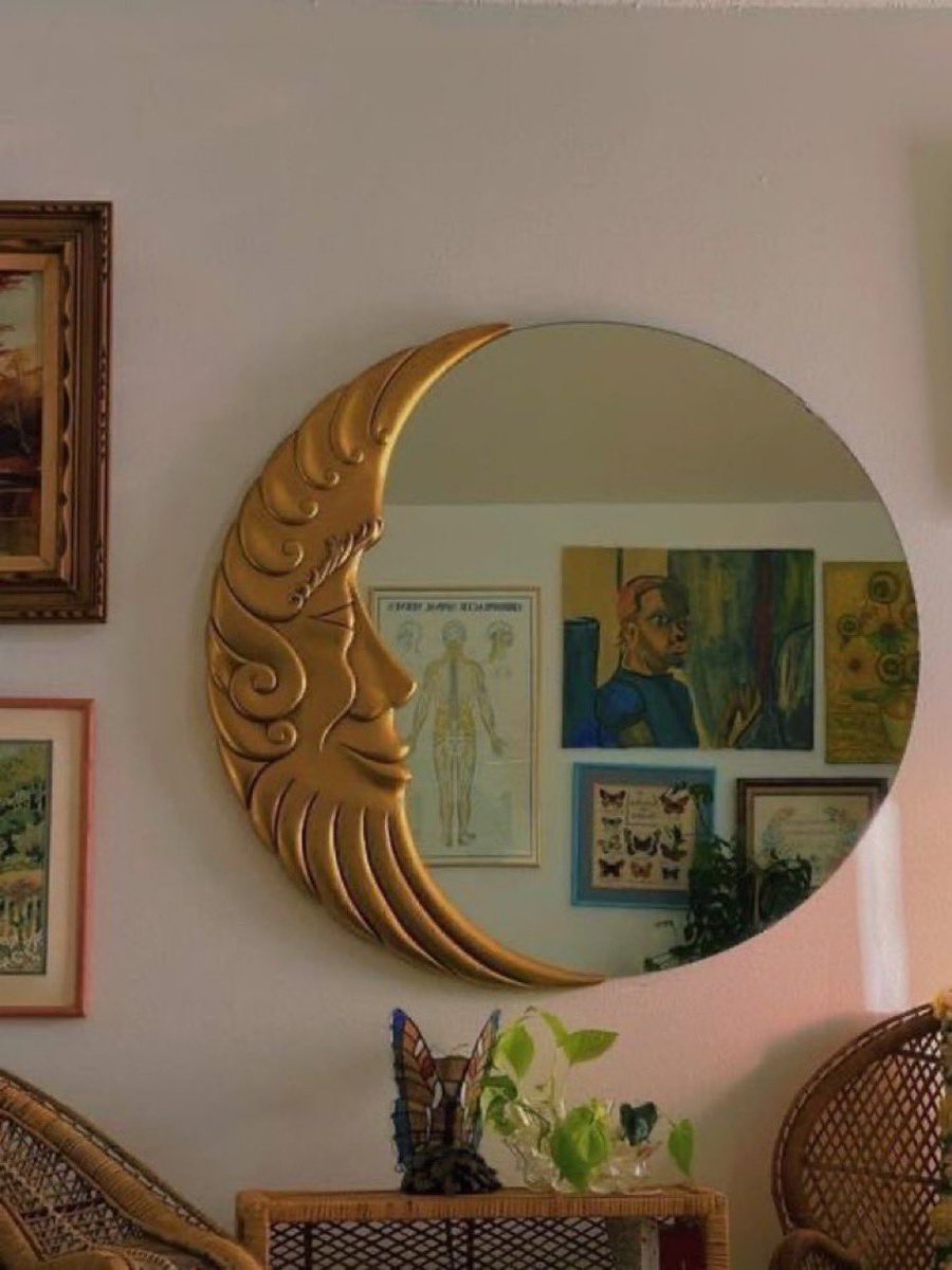 crescent moon mirror 🌜🪞