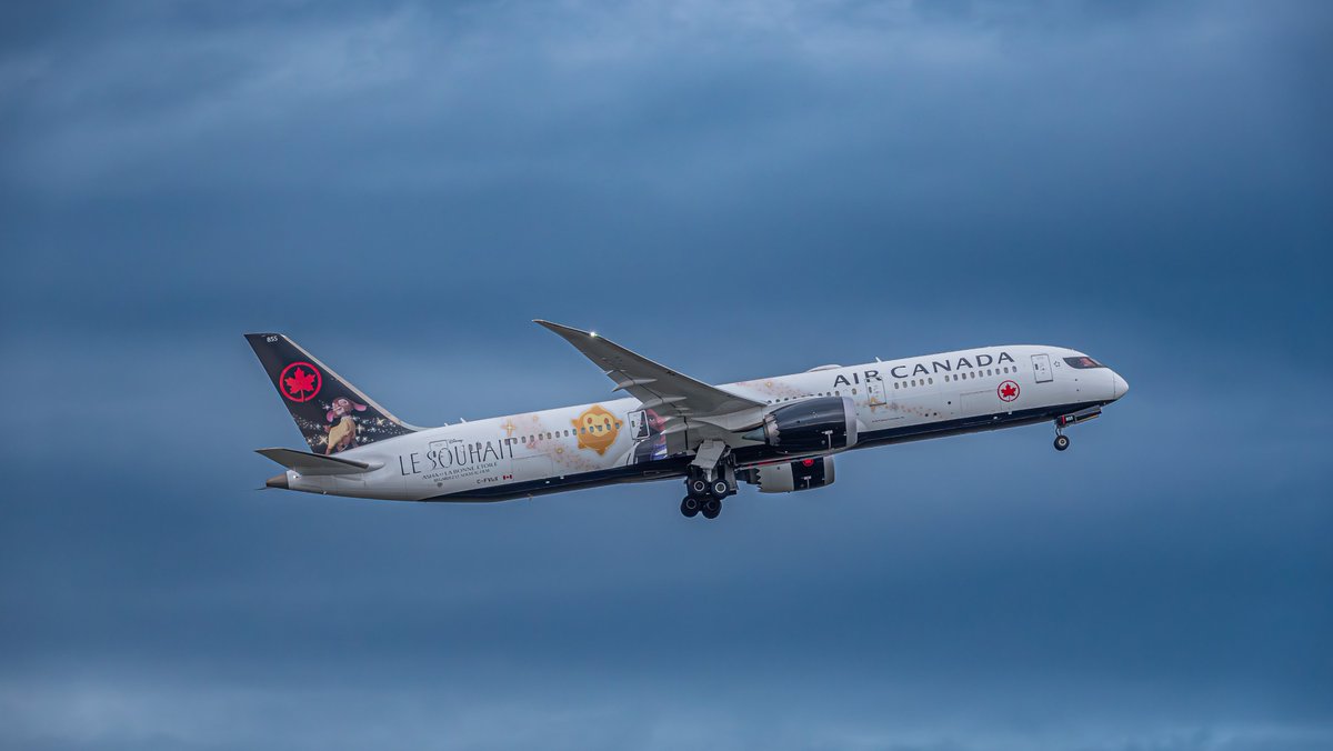 AirborneYVR's tweet photo. 🇨🇦 @AirCanada &amp; @Disney 
✈️ @Boeing 787-9 Dreamliner
📄 C-FVLX
📍 @YvrAirport
.
.
#YVR #avgeek #aviation #aviationlovers #aviationphotography #aviationdaily #planespotter #planespotting #photography #boeing #airbus #aircanada #disney https://t.co/iJNmXms6eo