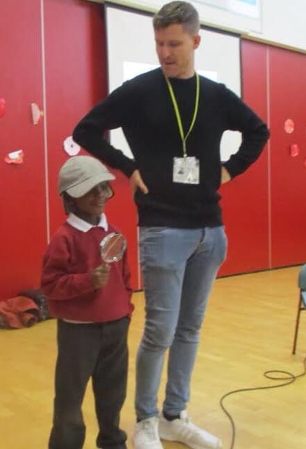 AuthorHenshaw's tweet photo. Hello #PrimarySchools! 👋 
I still have a day available during #WorldBookWeek! 
And lots of days in the weeks before/after. 
Get in touch if you want to talk about books, do some writing stuff and, most importantly, have a proper laugh 🤪 
#WorldBookDay 
#WBD 
#WorldBookDay2024 https://t.co/8f8VmgIzxs