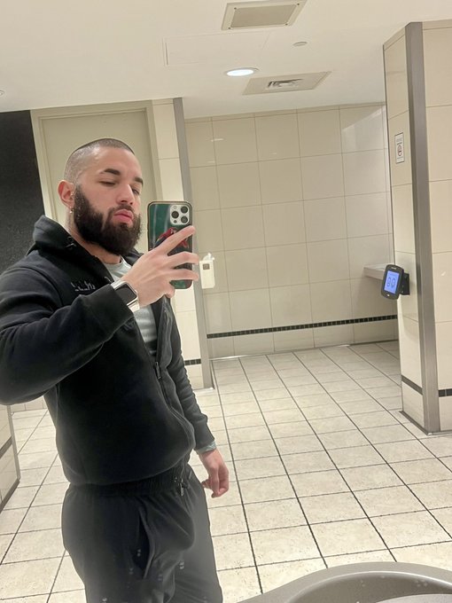 You can hella see your dick with those pants&hellip; Yes, and? https://t.co/vqXBfy3HNZ