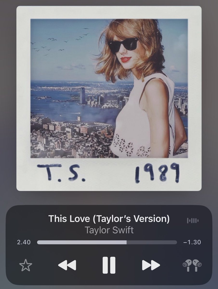 danofmyheart's tweet photo. airpods aren’t good enough i need this song up my ass https://t.co/XlJhm5pqjM