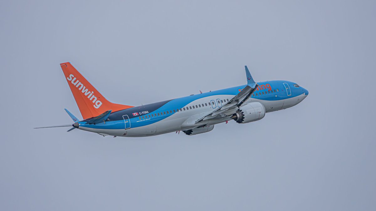 AirborneYVR's tweet photo. 🇨🇦 @SunwingVacay 
✈️ @Boeing 737-8
📄 C-FDNA
📍 @YVRAirport
.
.
#YVR #avgeek #aviation #aviationlovers #aviationphotography #aviationdaily #planespotter #planespotting #photography #boeing #airbus #sunwing https://t.co/Je5NrKou7g