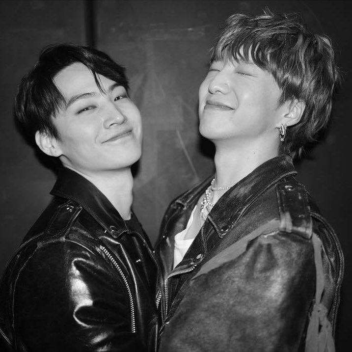 djqanwndqq2's tweet photo. My 2014 leaders 💚💙 https://t.co/rSFPk4VwHh