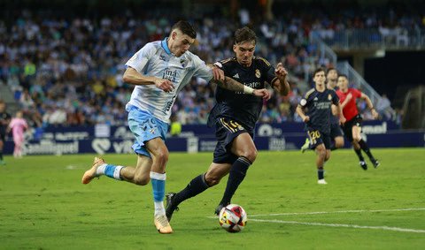 Resultados del #MálagaCF en la primera vuelta según la clasificación actual:

1.  🔴 Castellón ✈️
2. 🟡 Ibiza ✈️
3. 🟡 Córdoba 🏡
4. 🔵 Málaga 
5. 🟡 Recreativo ✈️
6. 🟡 Intercity ✈️
7.  🔴 Ceuta ✈️
8. 🟢 Antequera ✈️
9. 🟡 RM Castilla 🏡
10. 🟢 Algeciras 🏡
11.  🟢 Atlético B 🏡