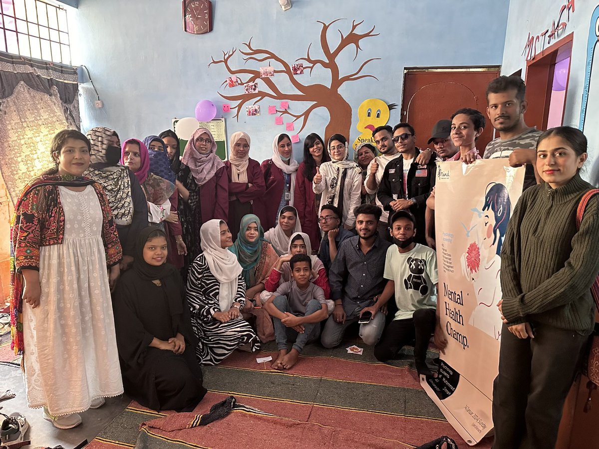 mahin_baloch's tweet photo. Students of Muhammad Ali Jinnah University conducted mental wellbeing camp at Mistagh Foundation Lyari at 14-January-2024.
#MentalHealthMatters
#mistaghfoundation
#workforchange https://t.co/H0fTnH2vwq