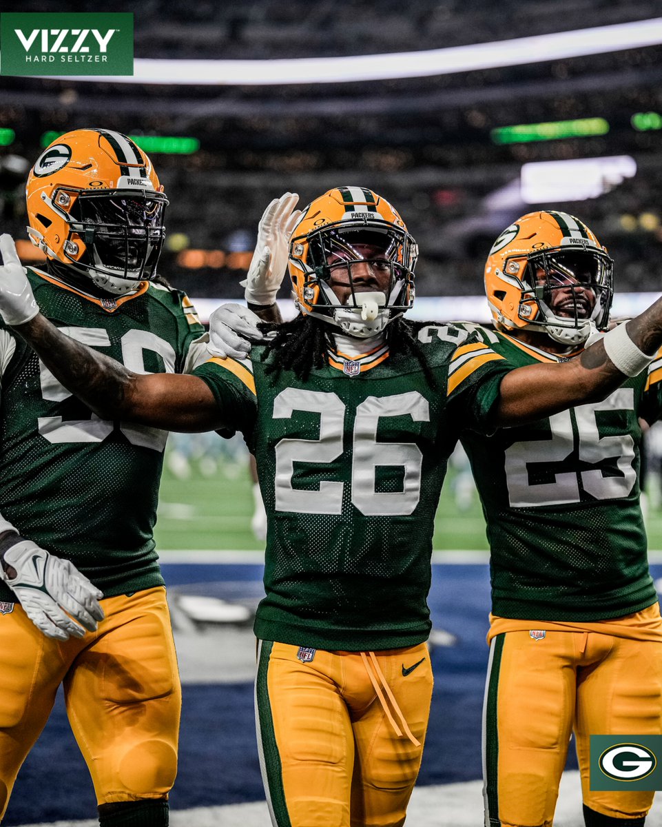 packers's tweet photo. It's a PLAYOFF #VictoryMonday! 🙌

#GBvsDAL | #GoPackGo https://t.co/Z4YHx5c99N