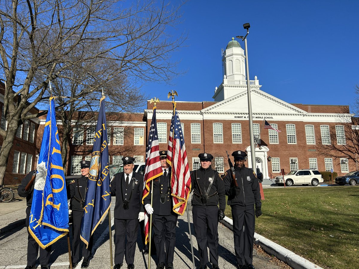 DrDoeschner's tweet photo. Walking today at the Glen Cove City MLK walk in honor of Dr. Martin Luther King. @GlenCoveSchools #EmbracingInclusivity #GlenCovePride https://t.co/amu0q9moGV