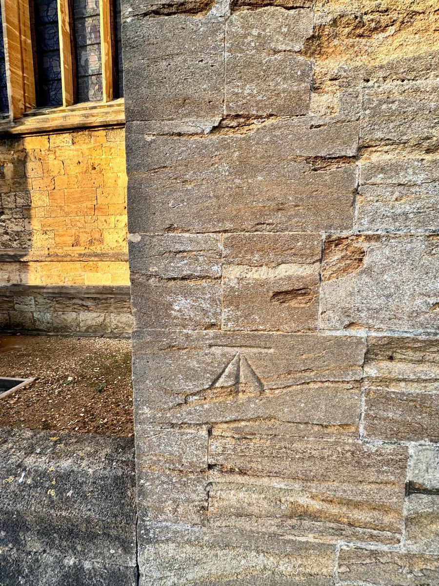 GretelleMaitre's tweet image. This way up?