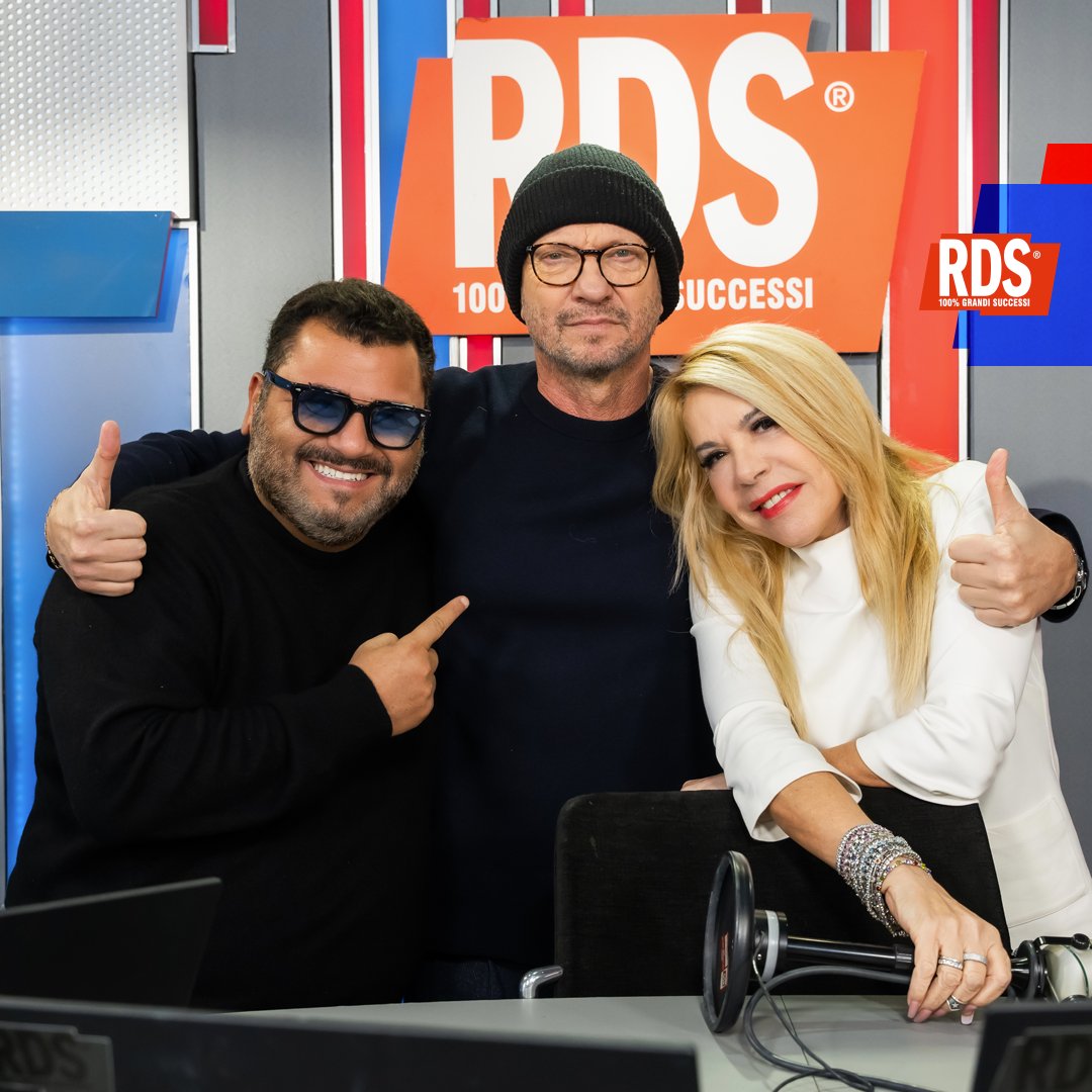 RDS_official's tweet image. ❤️️Grazie @BiagioAntonacci per l'intervista di questa mattina con @annapettinelli e @FrisciaSergio
.
👉Su YouTube l'intervista completa! | #RDSospiti #BiagioAntonacci #rds