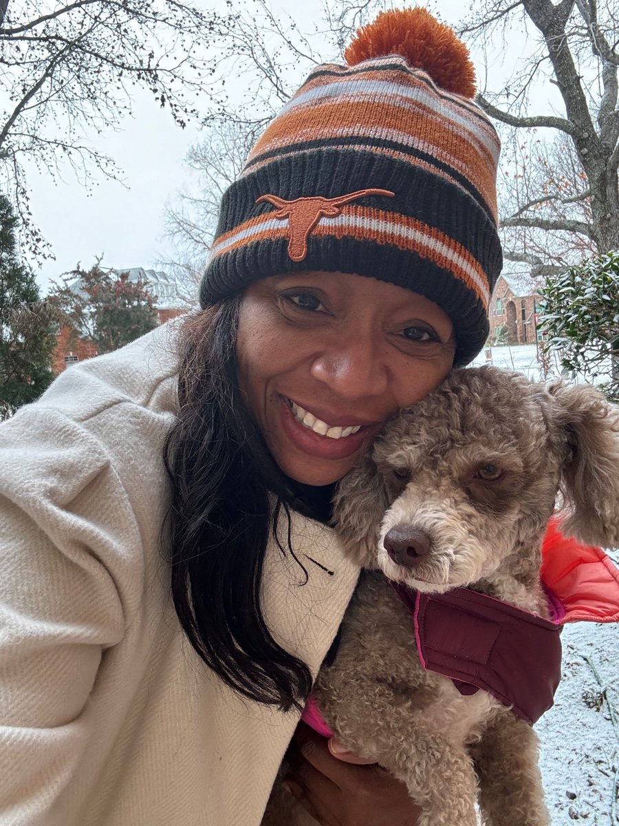 1st snow ❄️ in DFW 24,  obligatory #snowdaypic📸. This is not major to most states that get lots of snow but it’s always a big deal in TX 😂