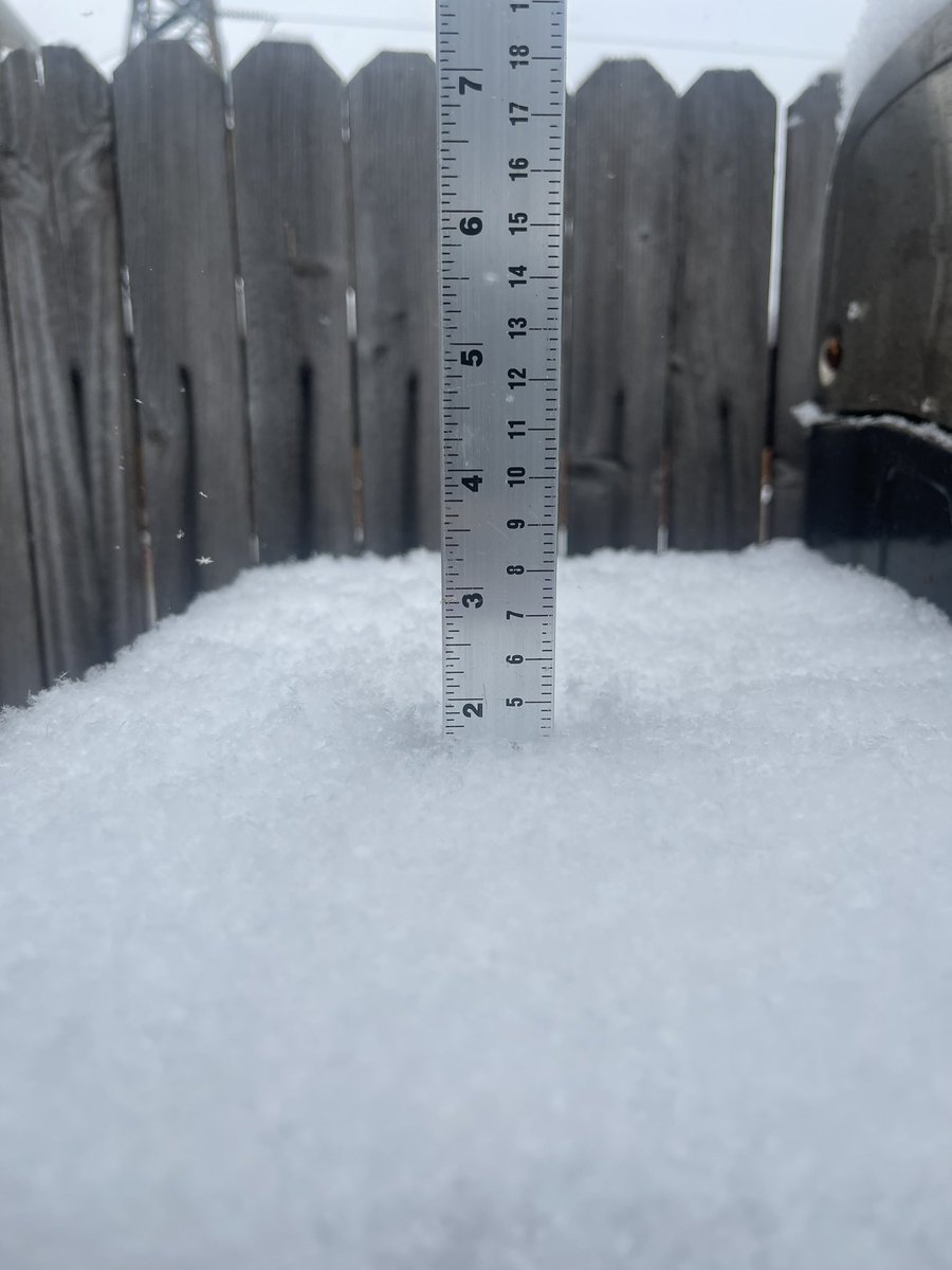 AndrewM1125's tweet photo. @NWSFortWorth Just shy of 2 inches in North Grand Prairie near I-30 &amp; Beltline https://t.co/VBdHzyiw0l