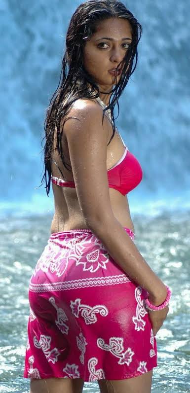 GD5SJOzb0AAgON9?format=jpg&name=900x900