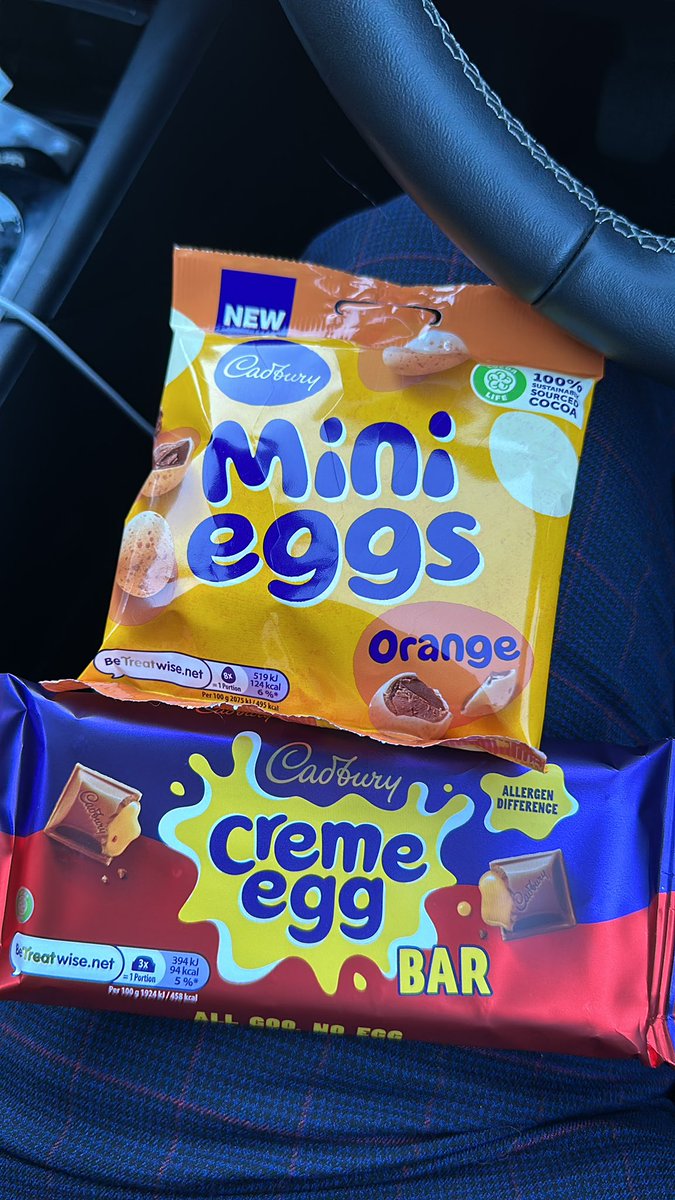 _aidanflynn's tweet photo. that’s the diet out the window, nice one Cadbury https://t.co/y1HreAdjCZ