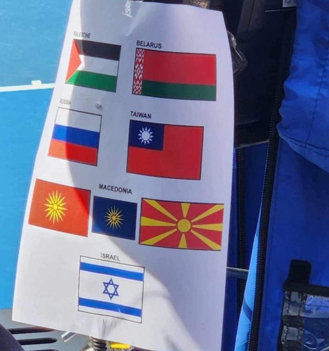 ~Идентитет загарантиран...
~Цела Германија на Ракометното Европско првенство не вика Северномакедомци!!!!
~Во Австралија и знамето ни е забрането!!!!
~Што е следно?
#сдс??? #муртинскокопито???
#мнр???