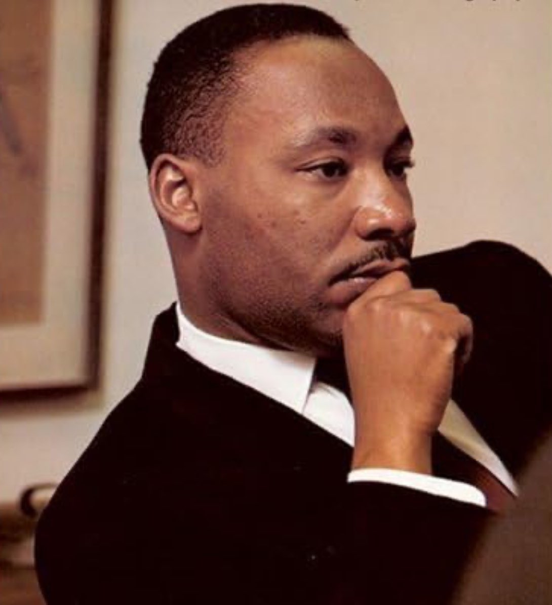 Jason Fleegle (@fleeezeee) on Twitter photo 🇺🇸 Let's live our lives mirroring MLK's message by treating others with kindness, respect, and standing up for what's right, and creating a more inclusive and just society. 🇺🇸 Let's live our lives mirroring MLK's message by treating others with kindness, respect, and standing up for what's right, and creating a more inclusive and just society.