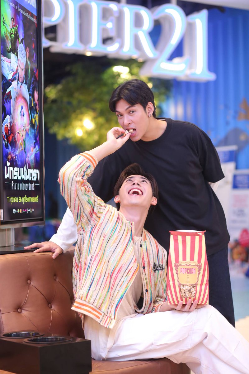 MyFiendLord's tweet photo. It’s always better when we’re together. ❤❤❤
#Twinstheseries
#TwinsTheSeriesFinalEp 
#SpriteFirst #FrameRyan https://t.co/2lyy6nzdqt