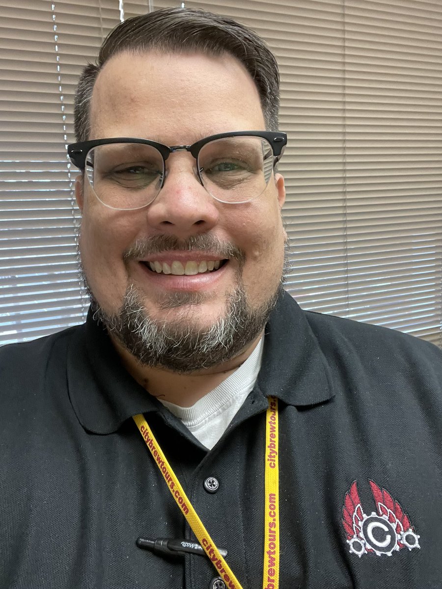 HavocofMusashi's tweet photo. My polo from @CohhCarnage finally arrived! Glad that I can rep my favorite community at work. Cheers 🍻 
#cohhlition #work #polo #twitch https://t.co/mw2yfOuxi0