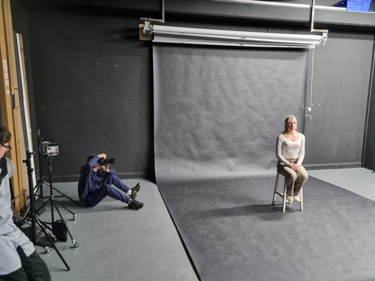 Our KS4 students visited Falmouth Uni today on an Art taster day visit. 
Here are two of our students taking part in a photography workshop. 
A huge thanks to @FalmouthUni 

👩‍🎓🎥📽️📸😃