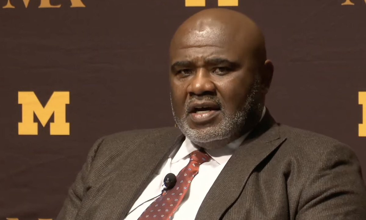 🔴Now at the #UMichMLK symposium panel discussion: Stephen Henderson asks Robert Sellers  @RCGD_ISR about the heightened assault on the idea of diversity. Sellers says there are increasingly conversations about DEI taking place in which facts are completely discarded.