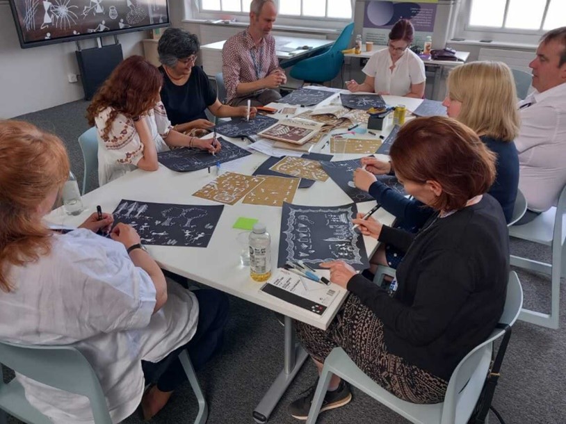 New blog post in our Studio section explores a different way we can build and sustain relationships and build understanding between artists and councils.

Read here: makingsjournal.com/postcards-of-p…