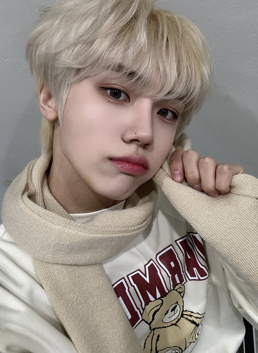 CRAVITY_twt's tweet photo. 러비티 잘 장👋
#성민 https://t.co/mtDj08UExq