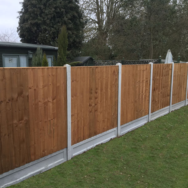 lemonfencing's tweet image. The Protek 1000 security fencing system provides a practical boundary fence whilst also being aesthetically pleasing. We hold some sizes in stock at our Hockley branch in the powder coated green finish RAL 6005. Please contact 01702615333. #Protek1000 #Vmesh #Security #Southend