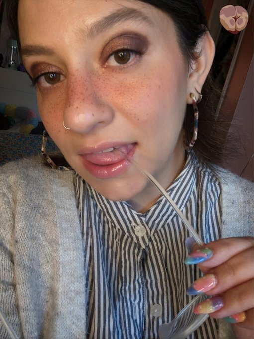 Contemplating all the things I want to do to you. https://t.co/cEZr2AoIrj