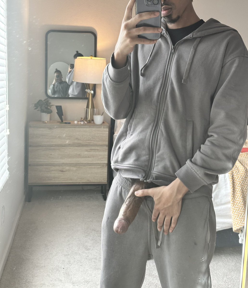ThatsaBIGdickk's tweet photo. Good morning ☀️ you eating this dick up? https://t.co/KczVgbLkjA